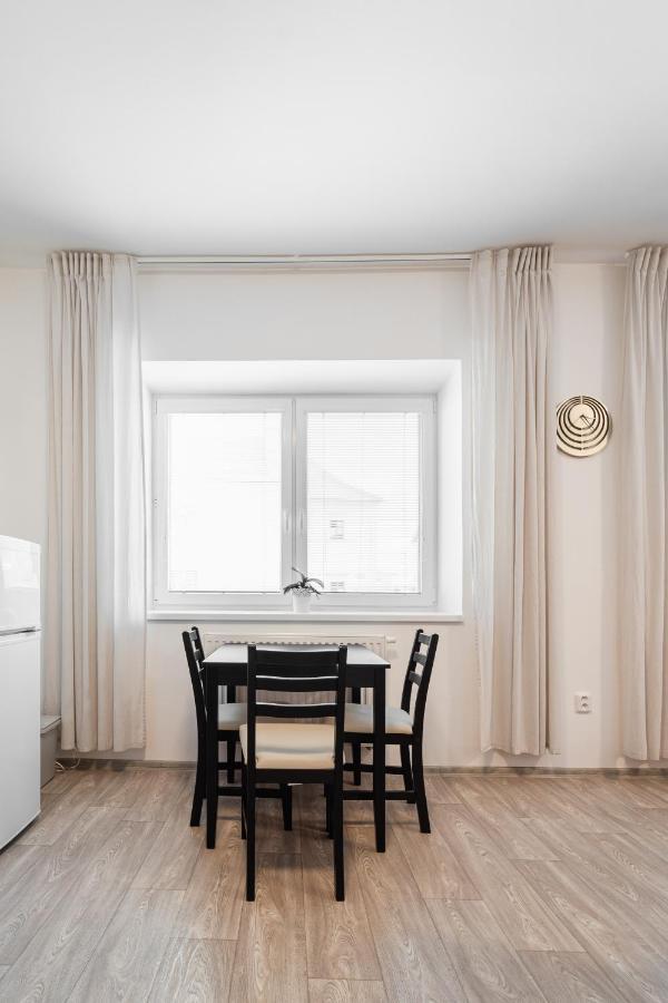 Apartment Yogiam スラフコフ・ウ・ブルナ エクステリア 写真